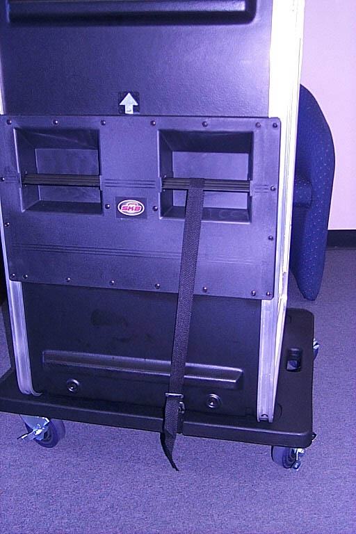 SKB shock-mount cart (Rack-case shown is not for sale!)